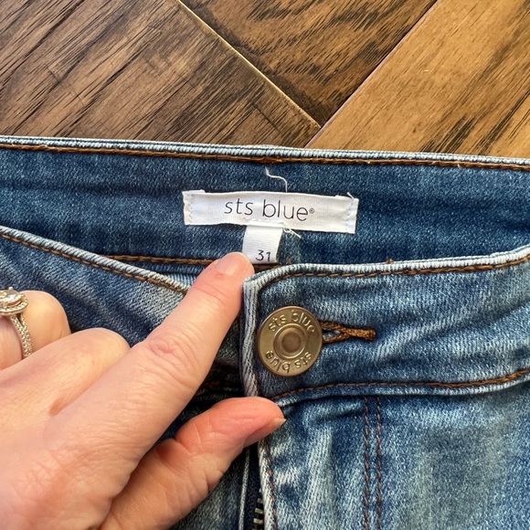 sts blue women’s shorts - Picture 2 of 5